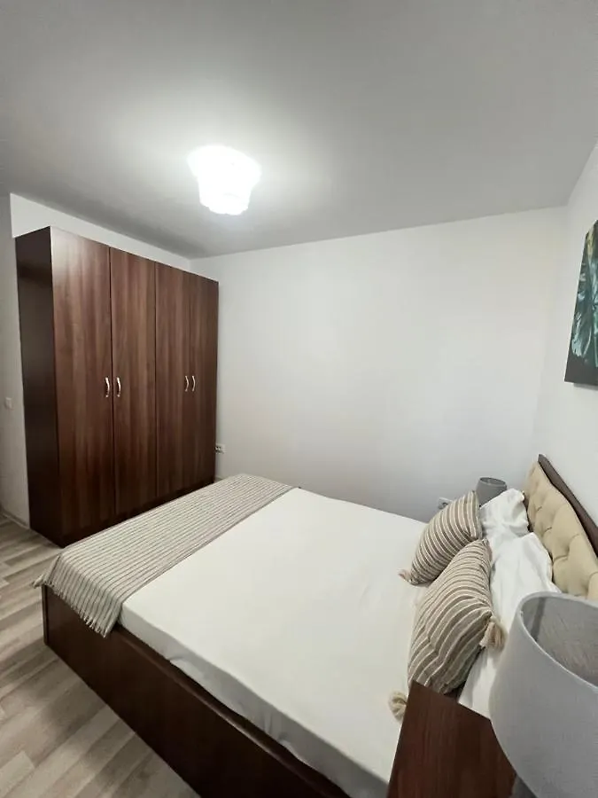 Apartament 3 Camere Bucharest Apartment